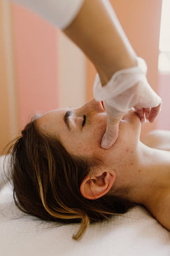 FACIAL SCULPTING & INTRAORAL LIFT