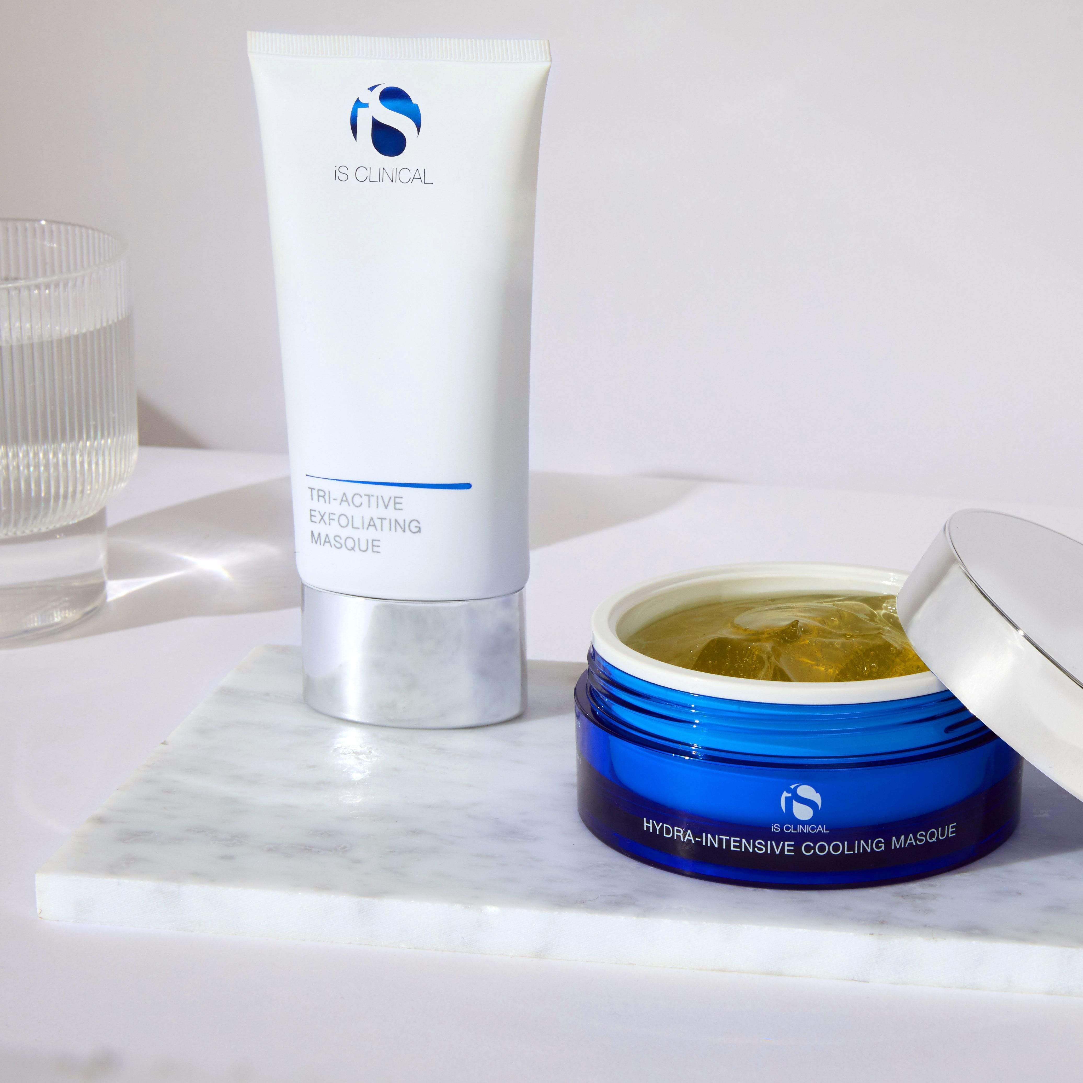 iS Clinical Smoothe and Soothe Facial