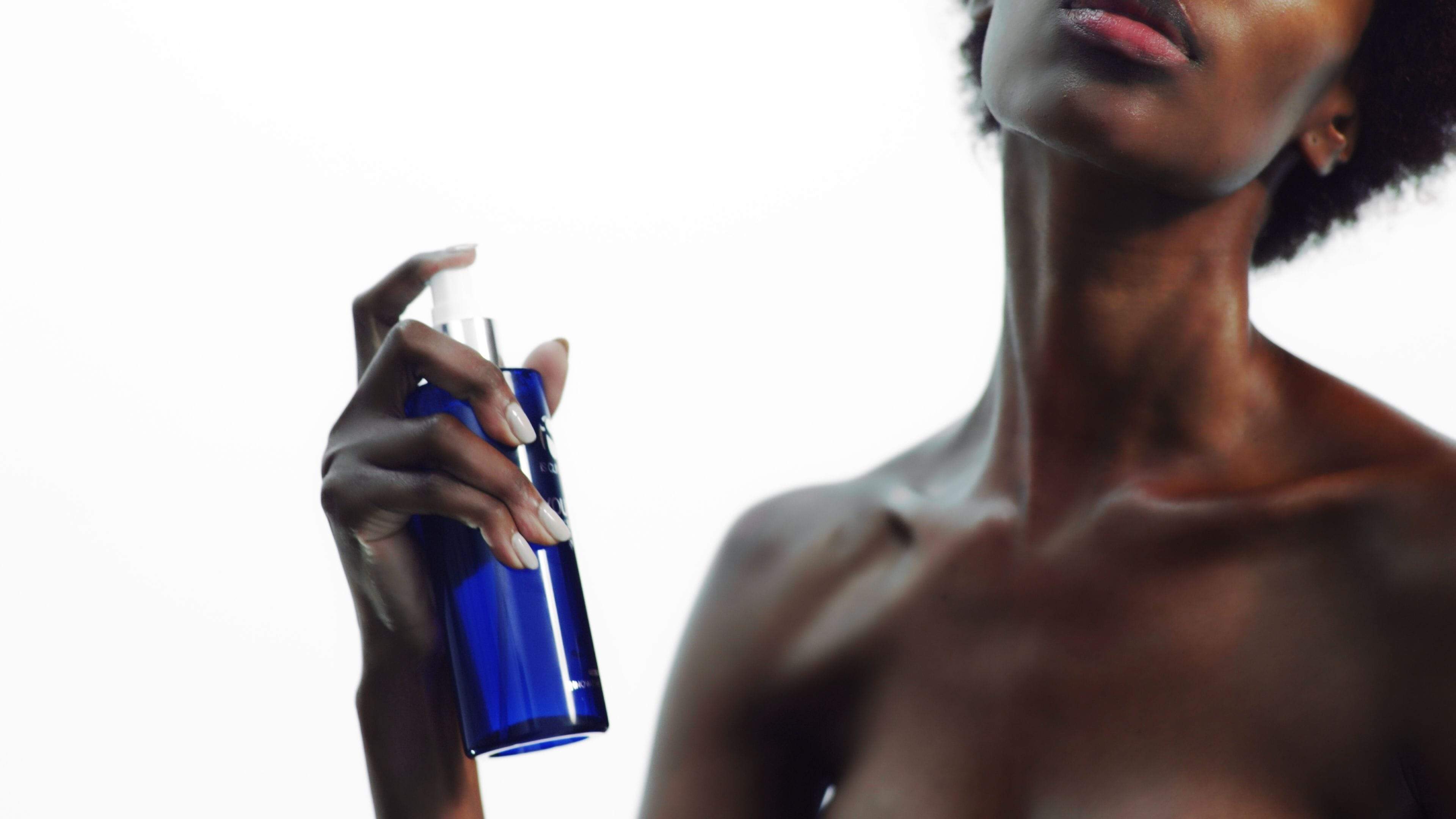 iS Clinical Youth Body Serum